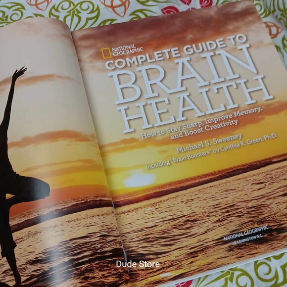 National Geographic Complete Guide to Brain Health - VG Cond. - 2013 *Hardcover* - Picture 2 of 8
